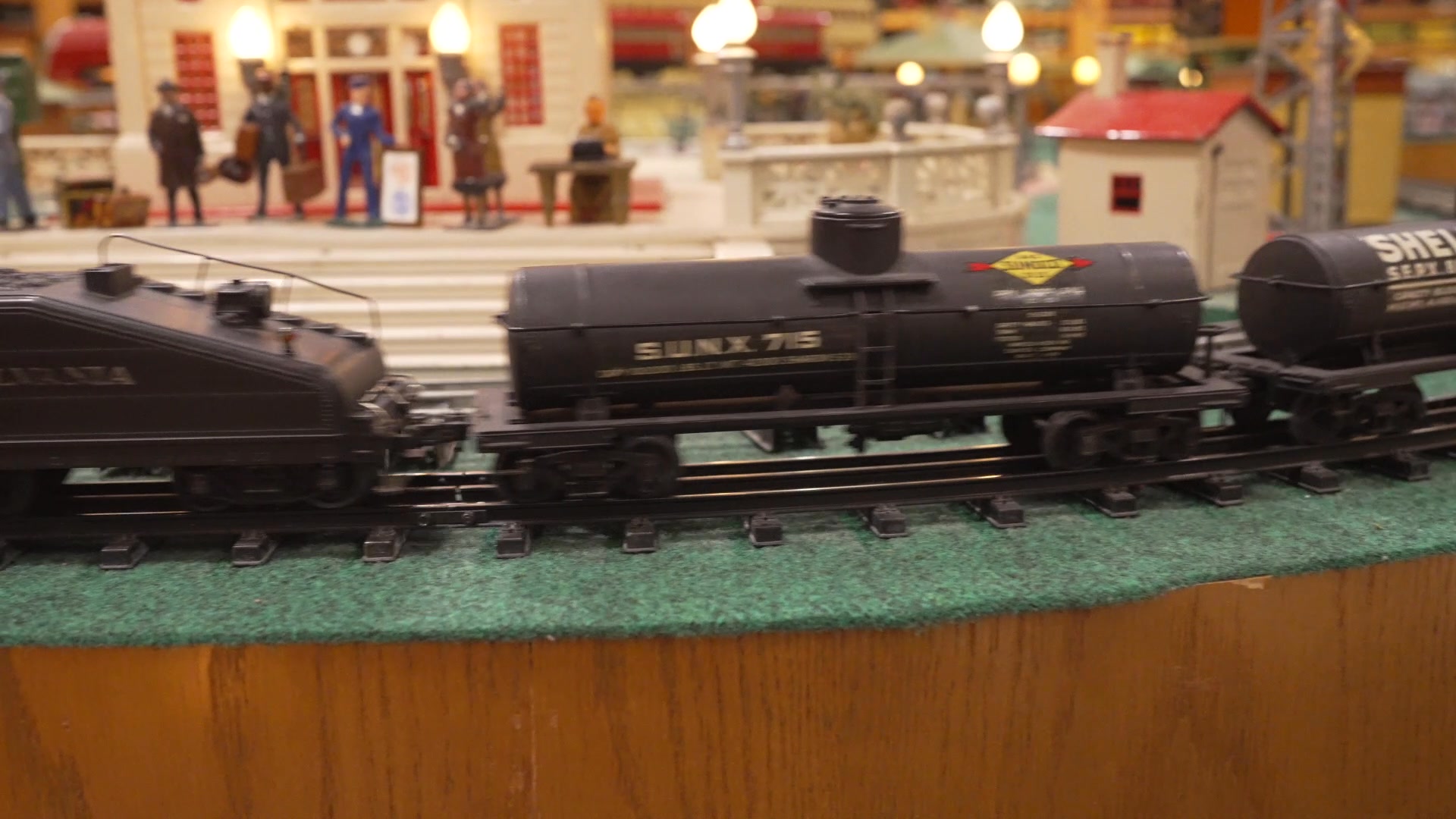 One of my favorite operating trains is this Lionel full scale B6 ...