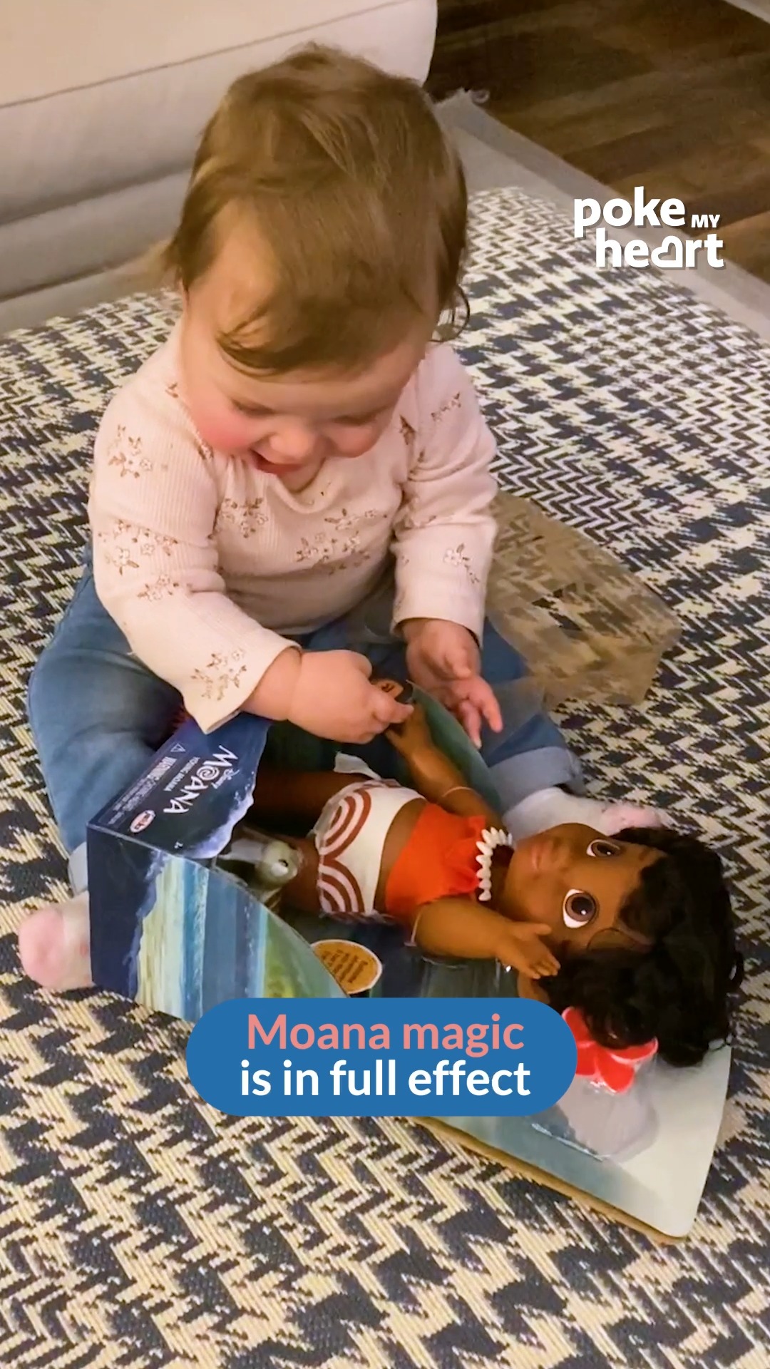This toddler’s excitement says it all! #gifts #surprise #adorable # ...