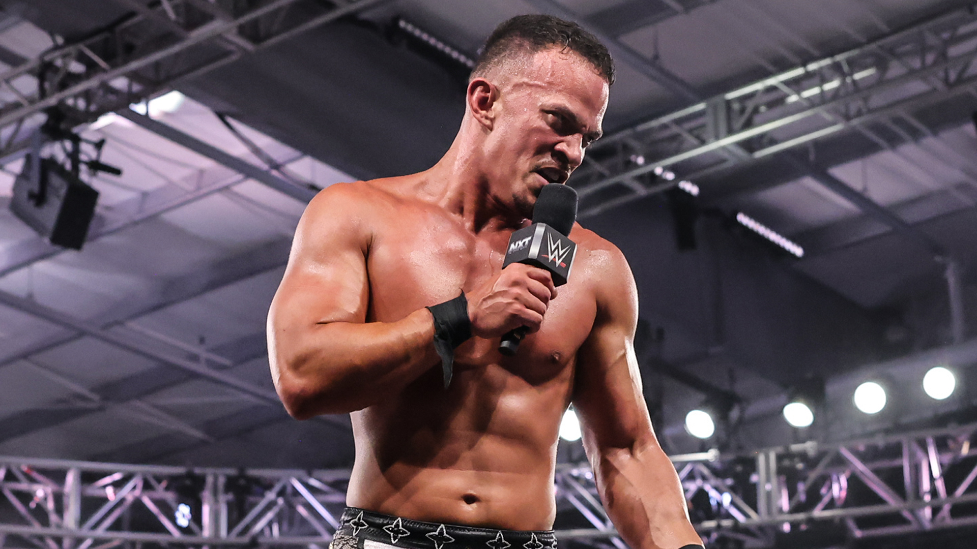 Ricky Saints defeats Brad Baylor, Ricky Smokes and Jackson Drake in a ...