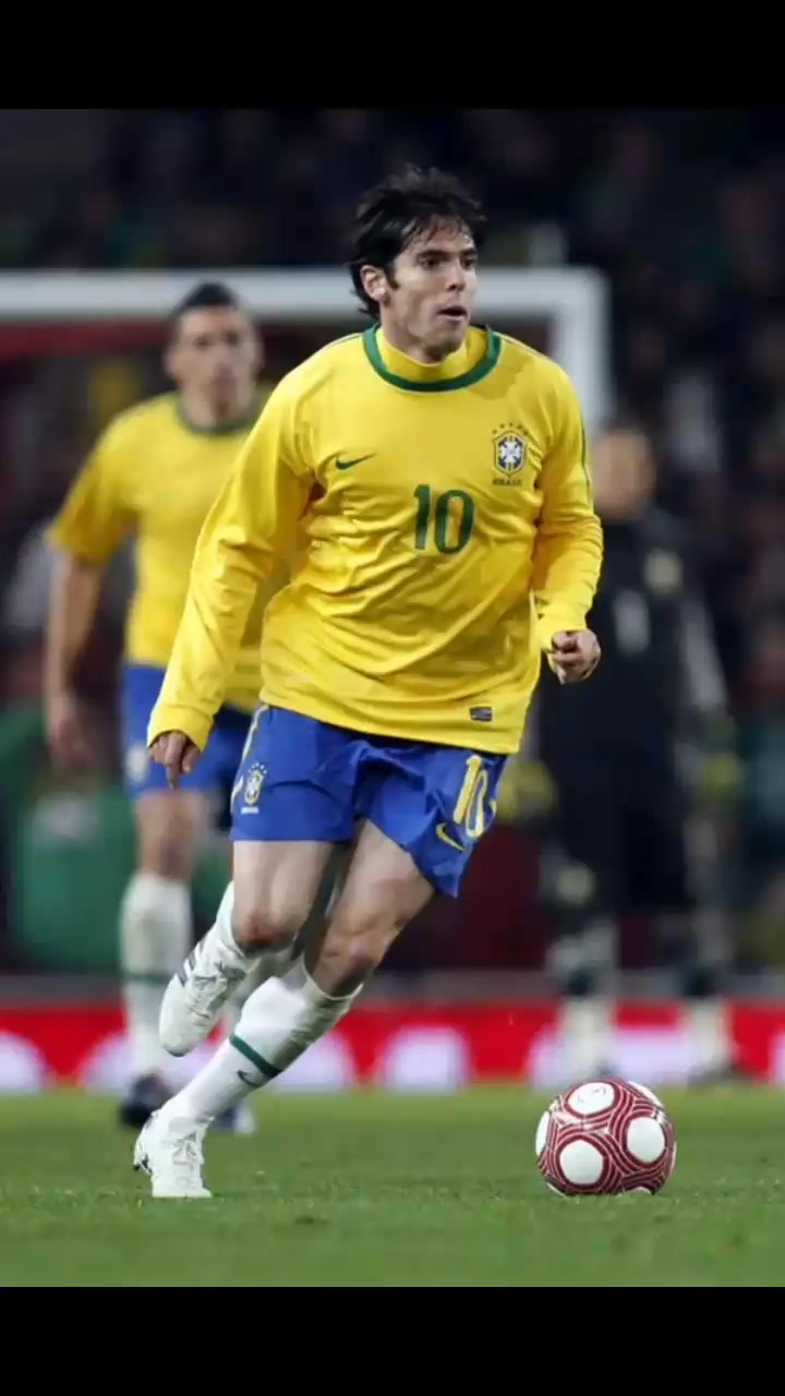 Kaká (Kaká) Full name: Ricardo Izecson dos Santos Leite Date of