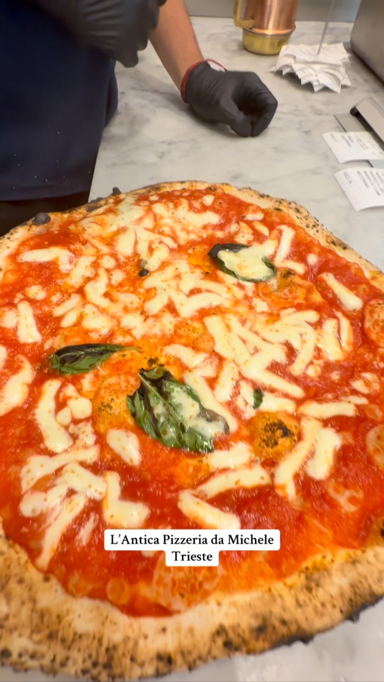 L’Antica Pizzeria Da Michele a Trieste, Via Muratti 4: un angolo di ...