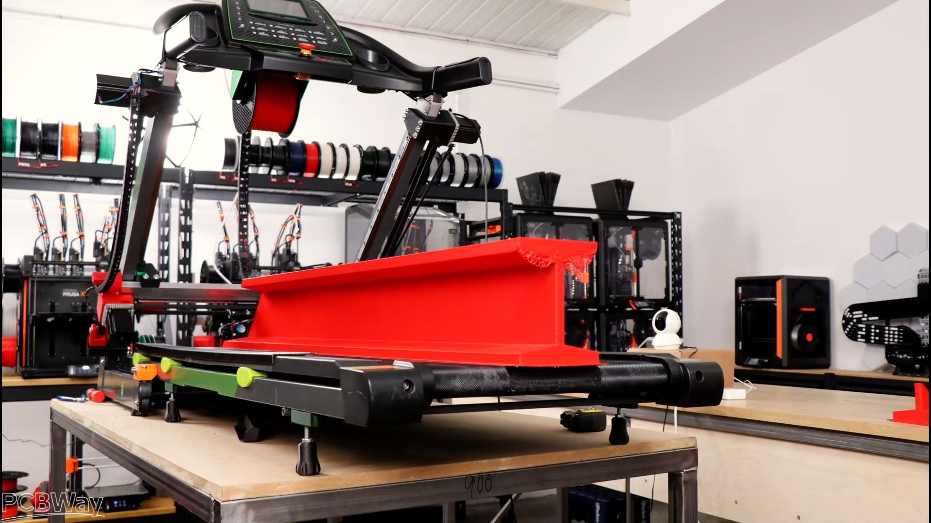 An idle #treadmill can be turned into a #3D printer. Thank you, Ivan ...