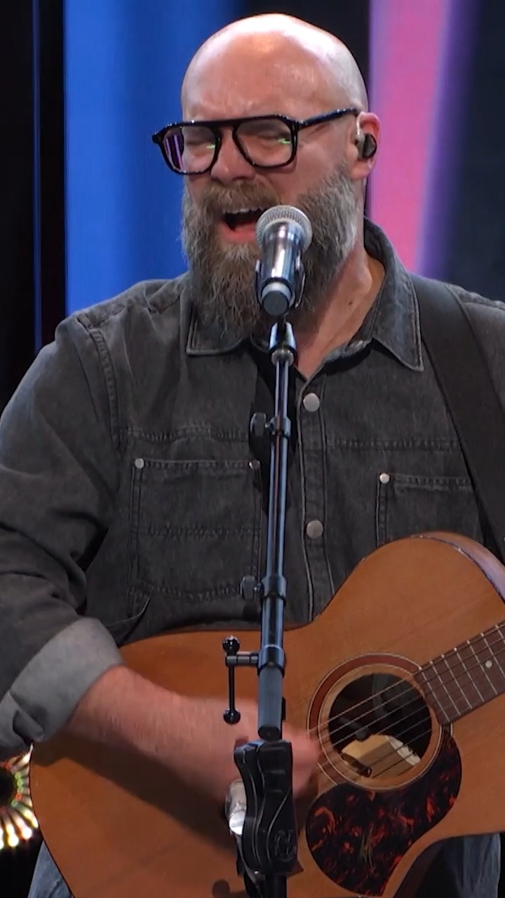 Christian singer-songwriter Tim Timmons performs 'Wake Me Up Again ...