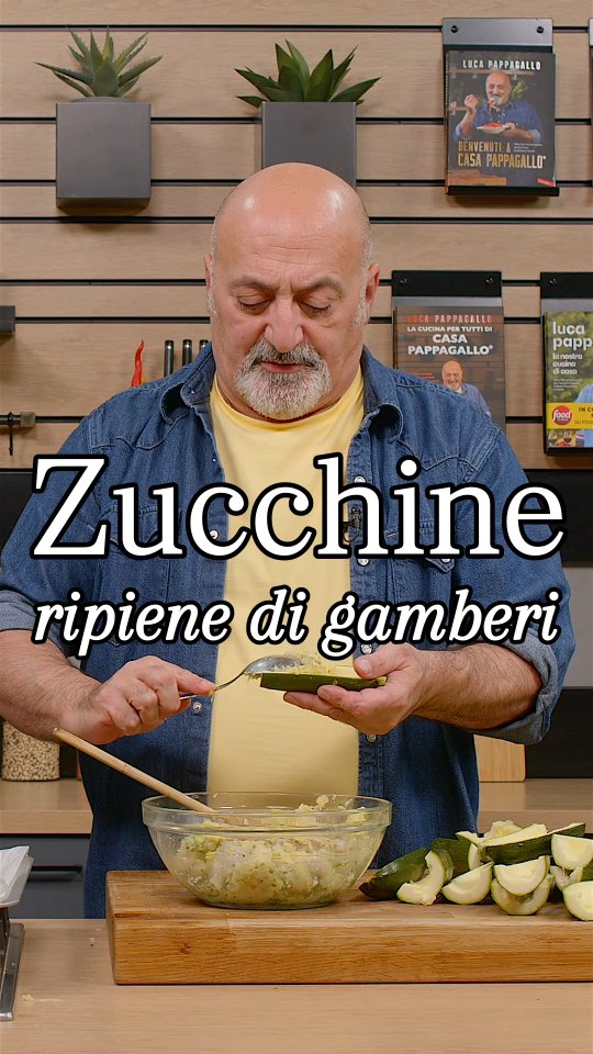 Le zucchine ripiene di gamberi sono un piatto raffinato e gustoso, che ...