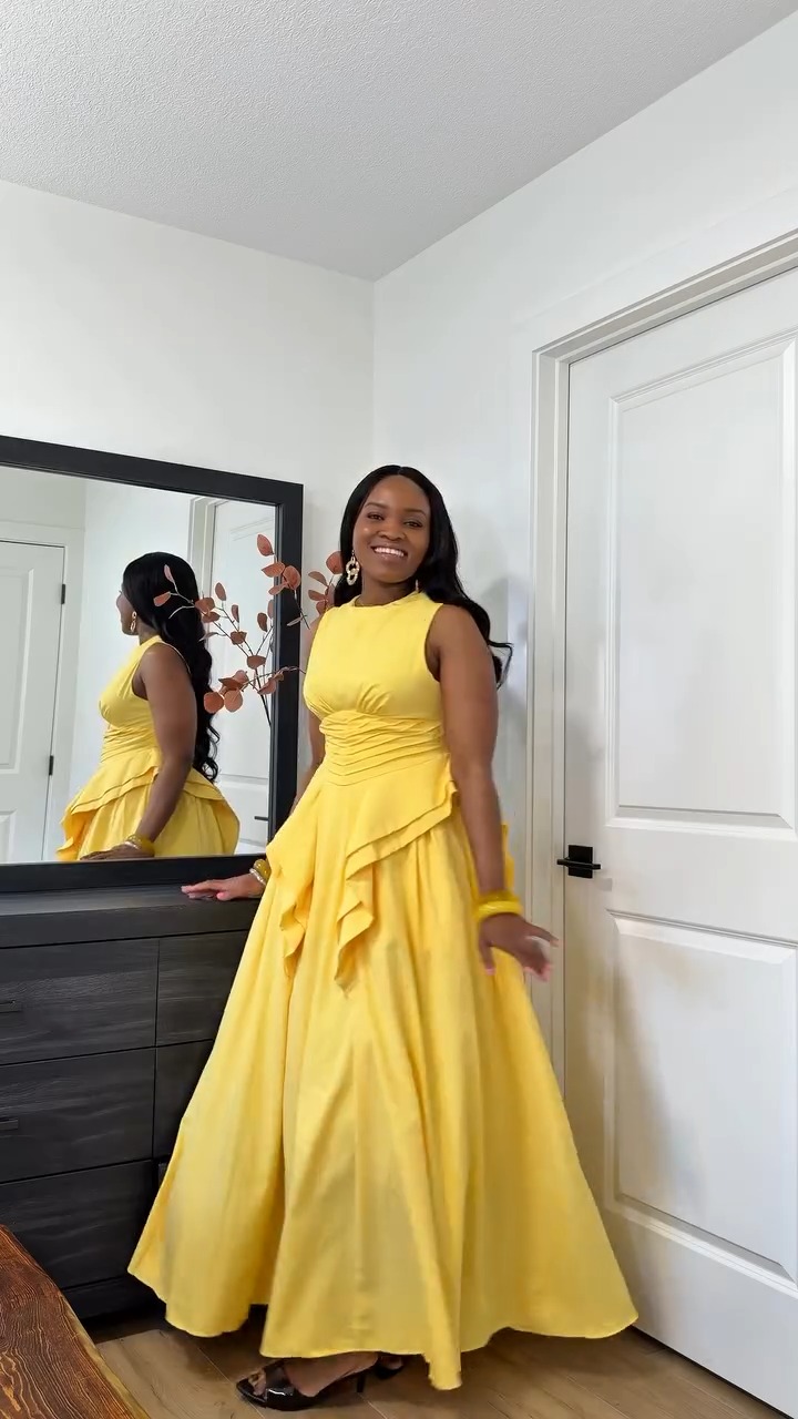 Designed to celebrate every curve 💛#YellowDress #MaxiDress #EveningDress #OccasionWear #WeddingGuestDress #ElegantStyle #LuxuryFashion #StatementDress #WomenFashion #CurvyFashion #PlusSizeFashion 