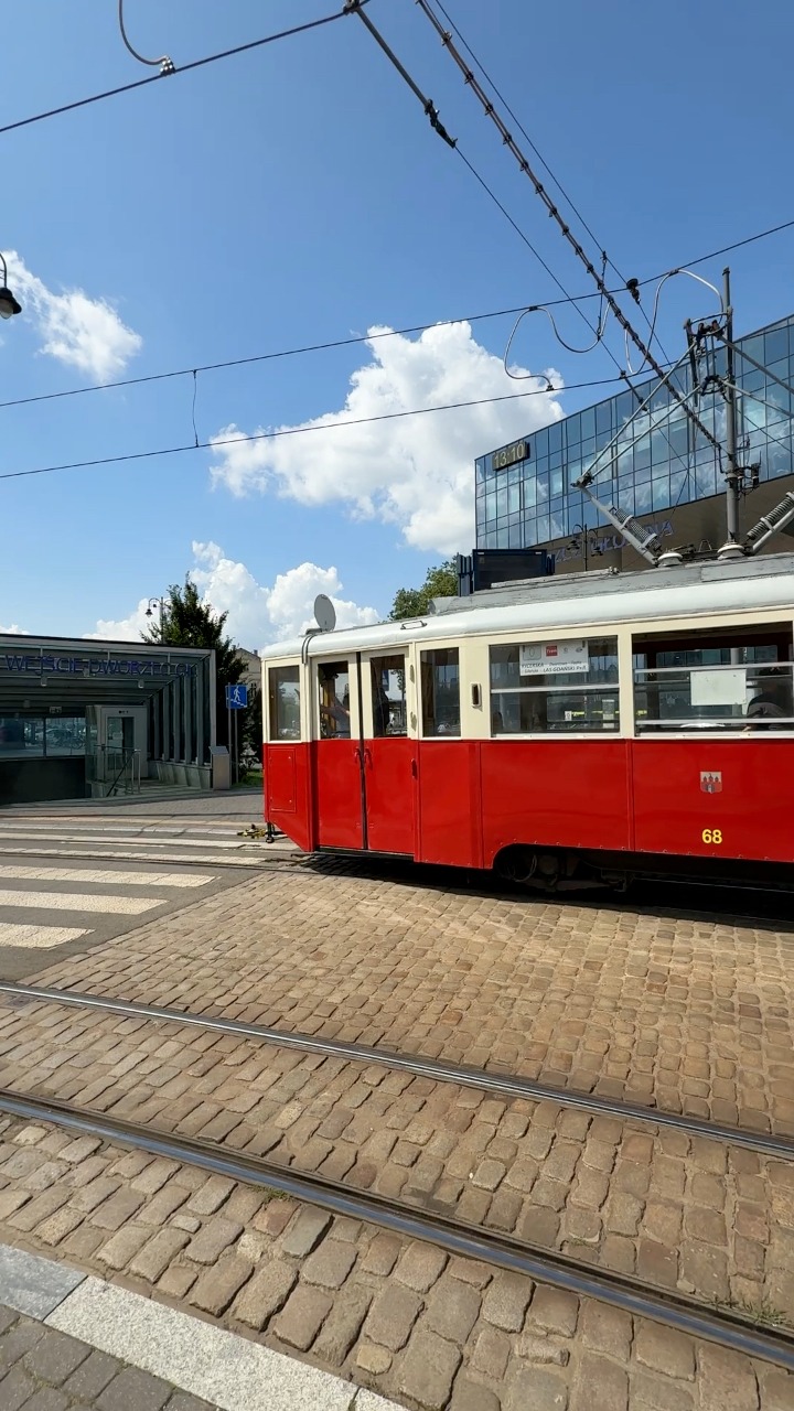Bydgoska tramwaje: stara bimba i swing z Pesy #tramwaj #bimba # ...