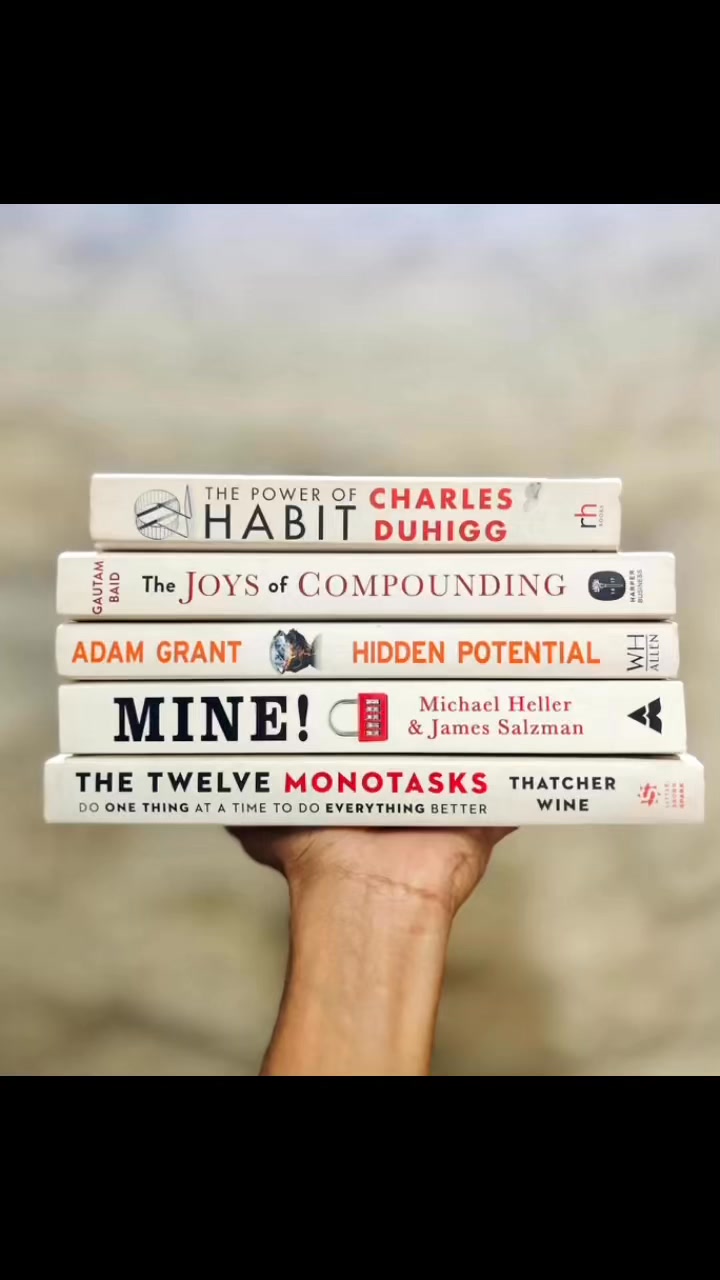 5 books you don’t want to miss reading. 📚1) The power of habit by ...