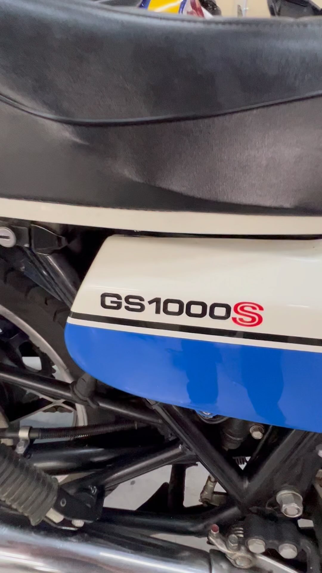 Time for a shop walk to start our week. From a Monkey to a ZX11