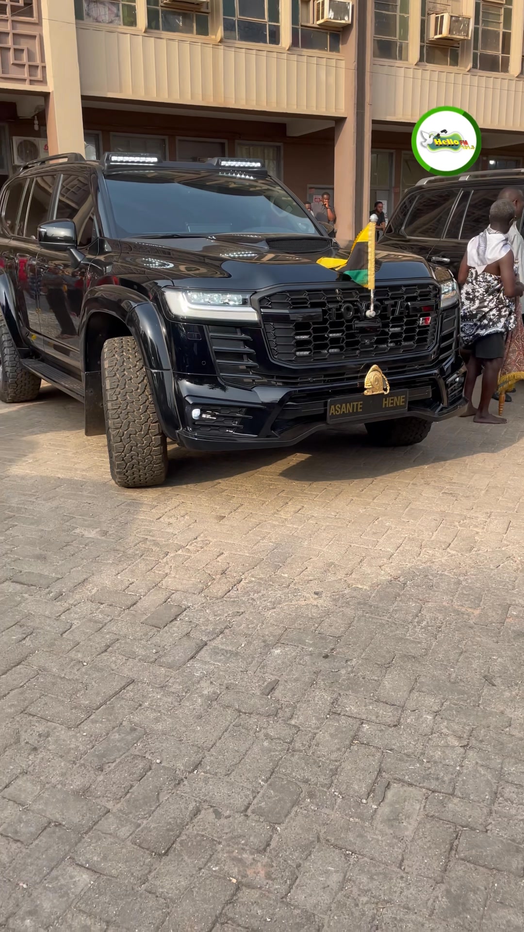 😎 Otumfuo Osei Tutu II Land Cruiser LC300 Xtreme Edition. | Hello