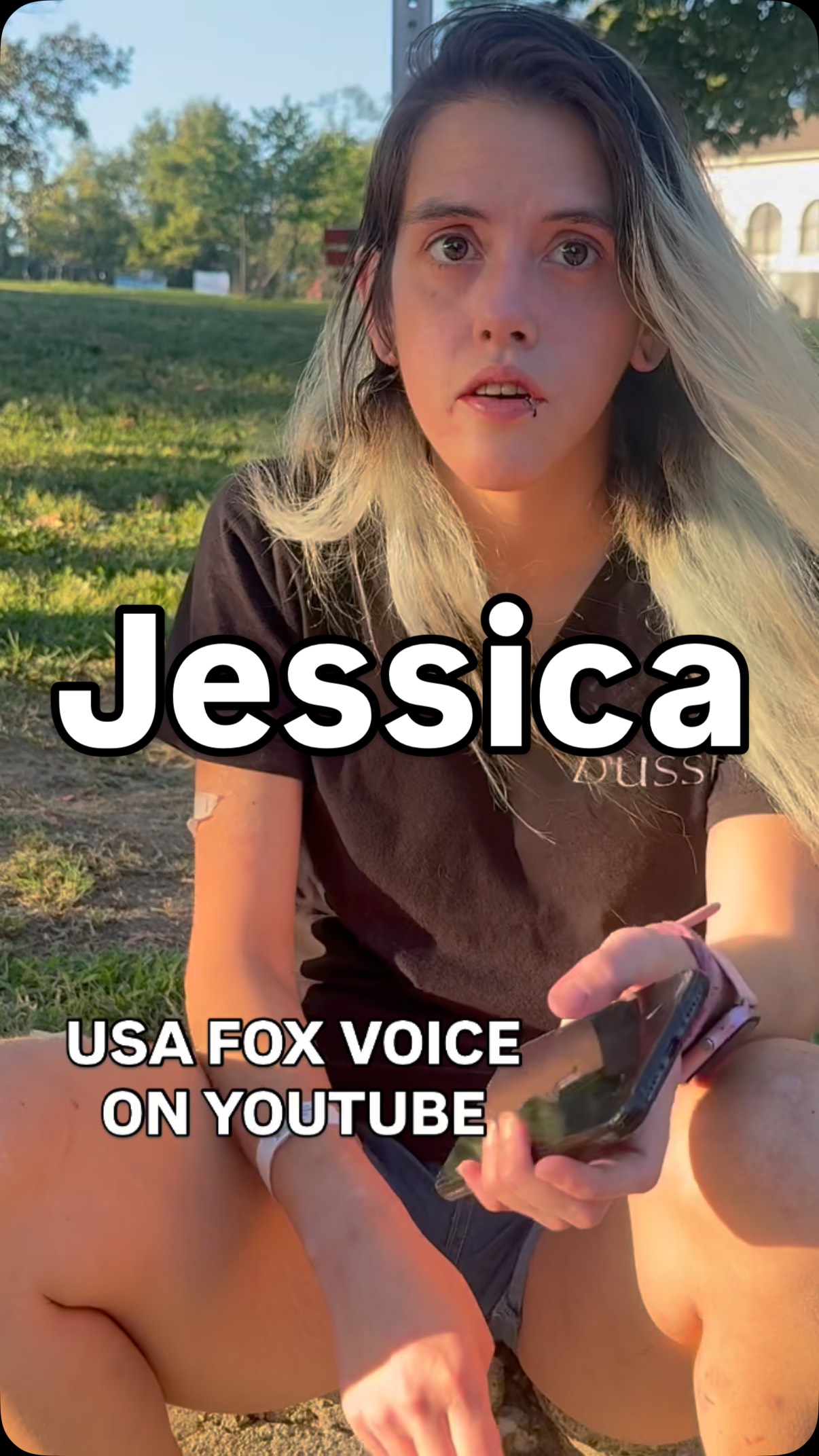 Man Rides By On A Bike During Jessica’s Interview & Drops Two Bags That ...