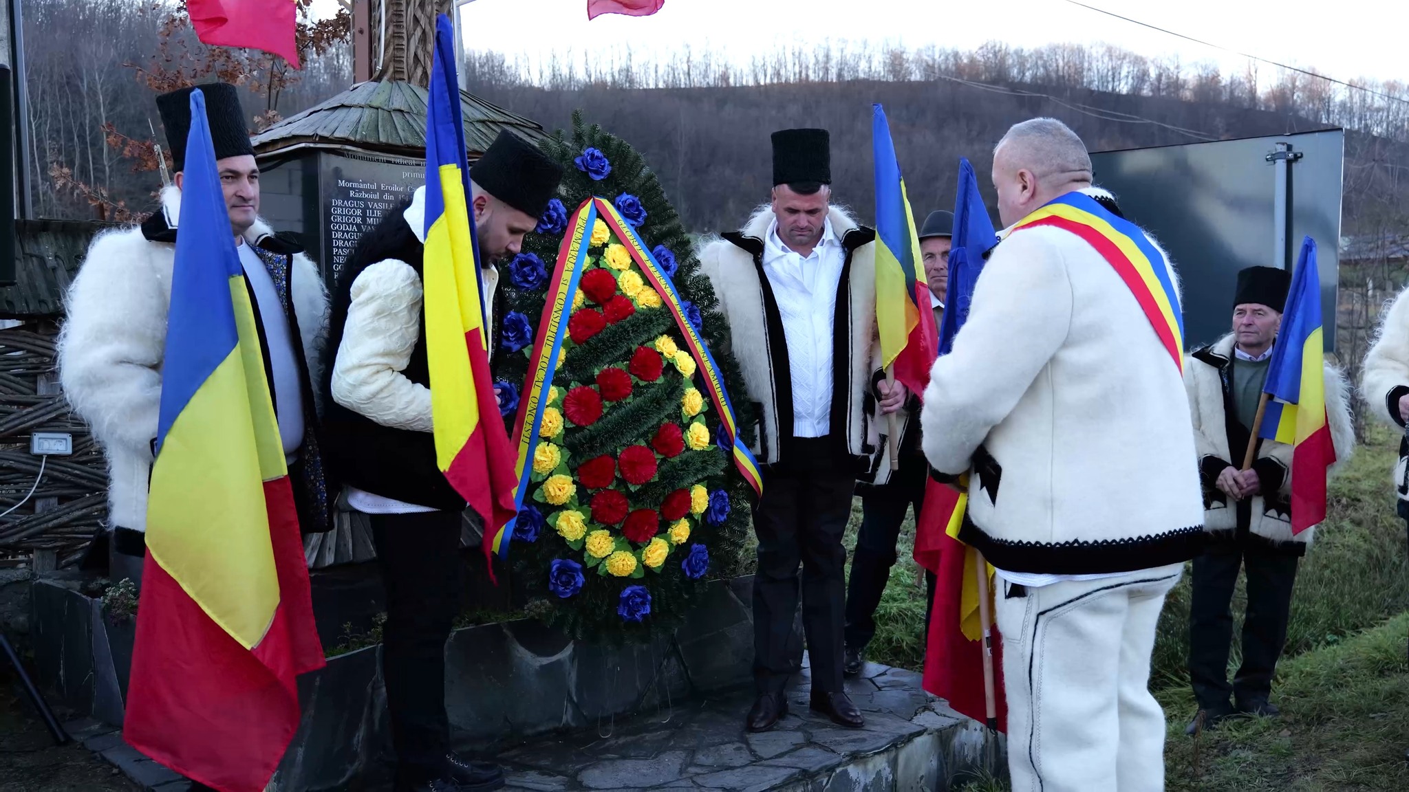 🇷🇴 INVITAȚIE – 1 DECEMBRIE - ONCEȘTI - MARAMUREȘ 🇷🇴 Dragi onceșteni ...