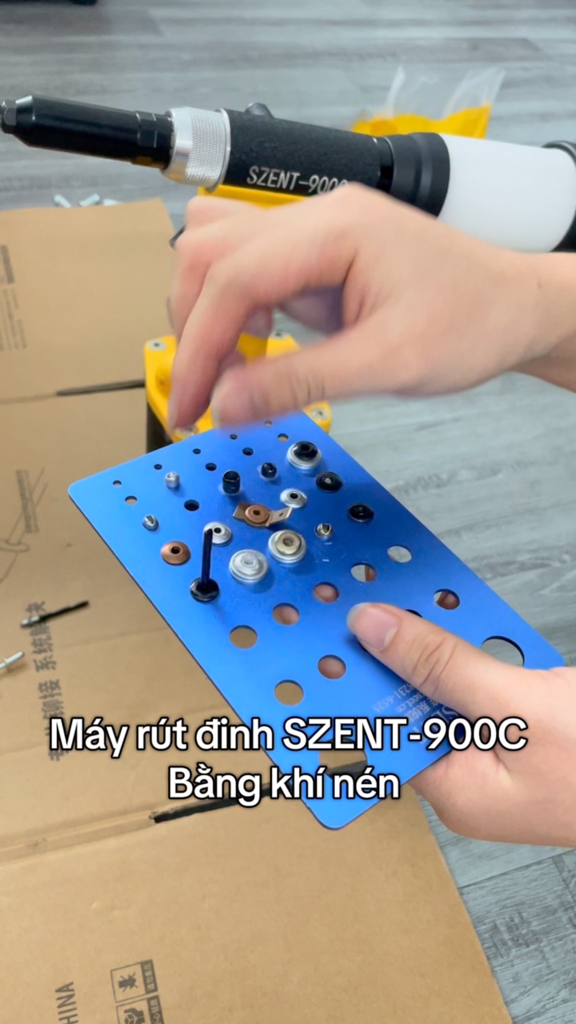 Máy rút đinh SZENT-900C sử dụng khí nén #kseet #ocvit #rivet #aluminium ...