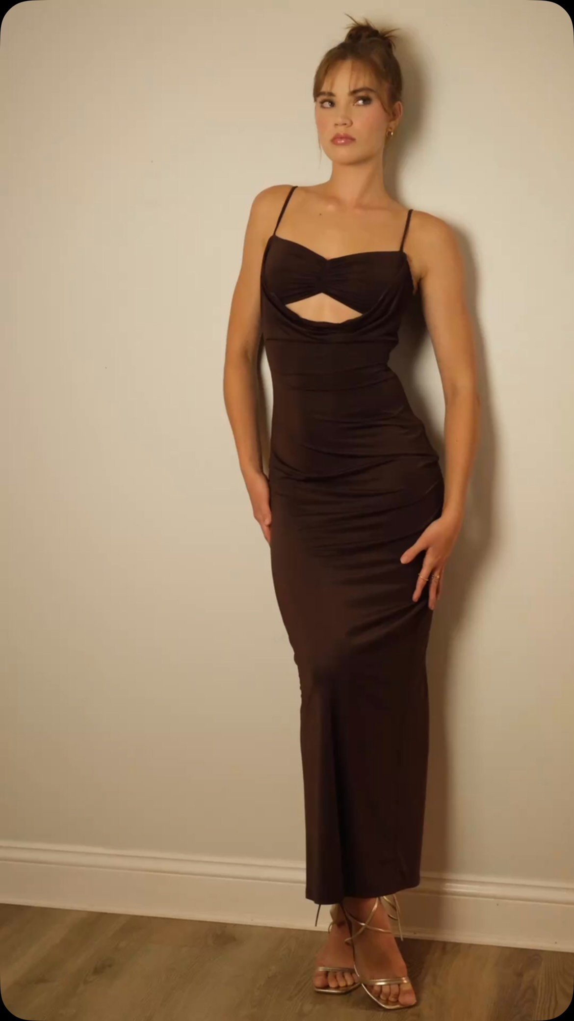 semi formal dress hire Enjoy 12 seconds of the Hulya Dress. in size M from TRF! , Hire Price: $70, Fit: True To Size, #dresshirebrisbane #rentadress #semiformaldress #weddingguestdress #cocktaildress | The Re-Fit AU 16/48