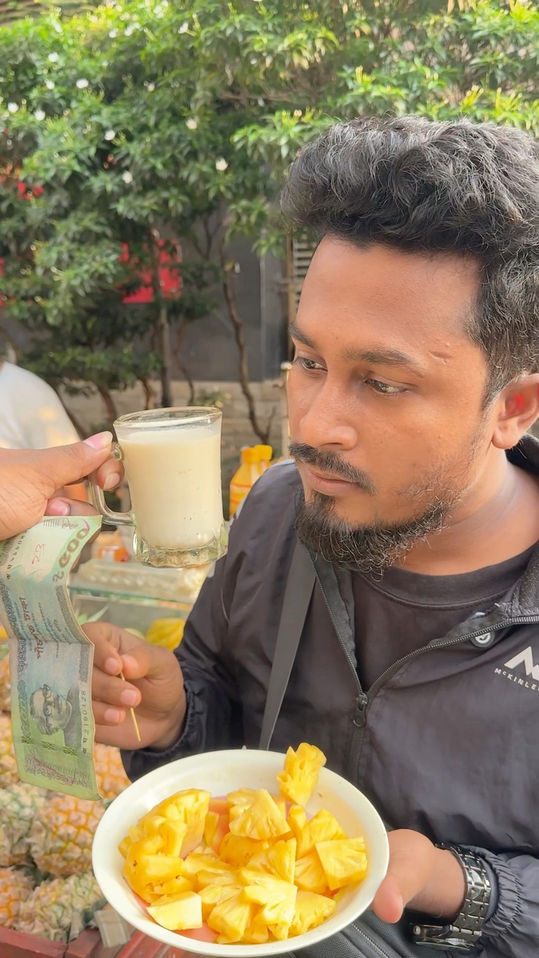 আনারস আর দুধ খাওয়ার শেষ পরিনতি!! | Robin Bro - রবিন ভাই | Facebook
