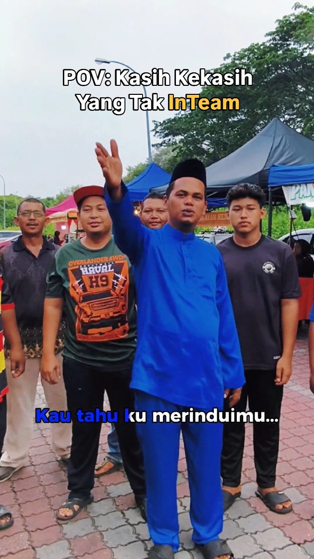 Kesian noh, tak dapat tiket konsert InTeam. --- #kesiannoh # ...