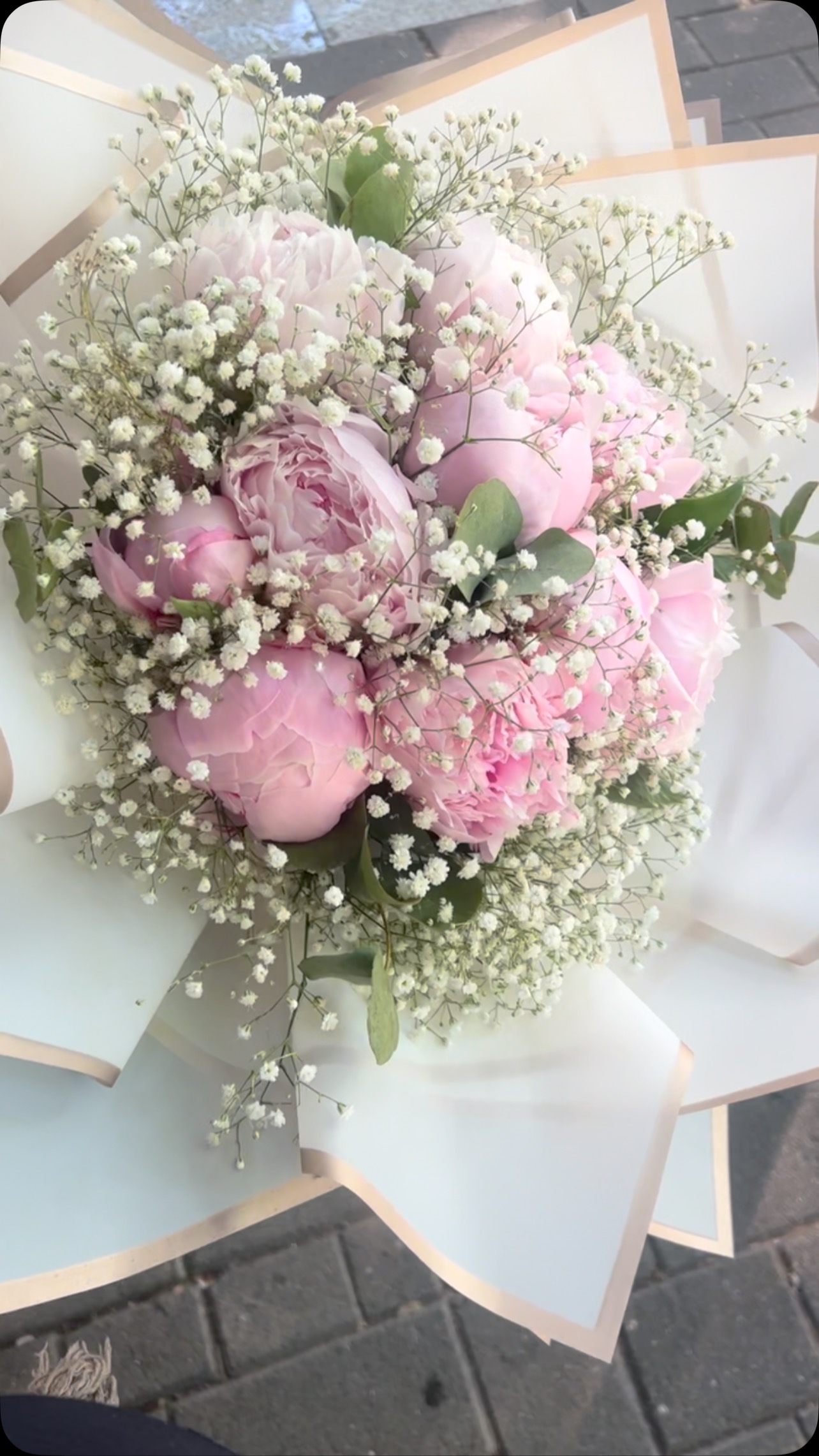 Izel Blumen Dekoration on Reels