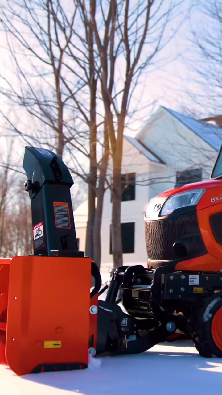 Quick change, seamless range! With KUBOTA, work smarter, not harder! 🙌🏼 ...