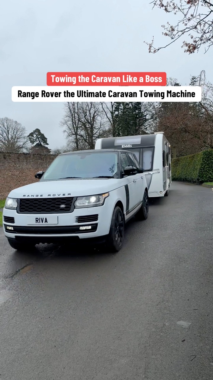 Towing days with the old legend 🚘 Our trusty Range Rover — hands down ...