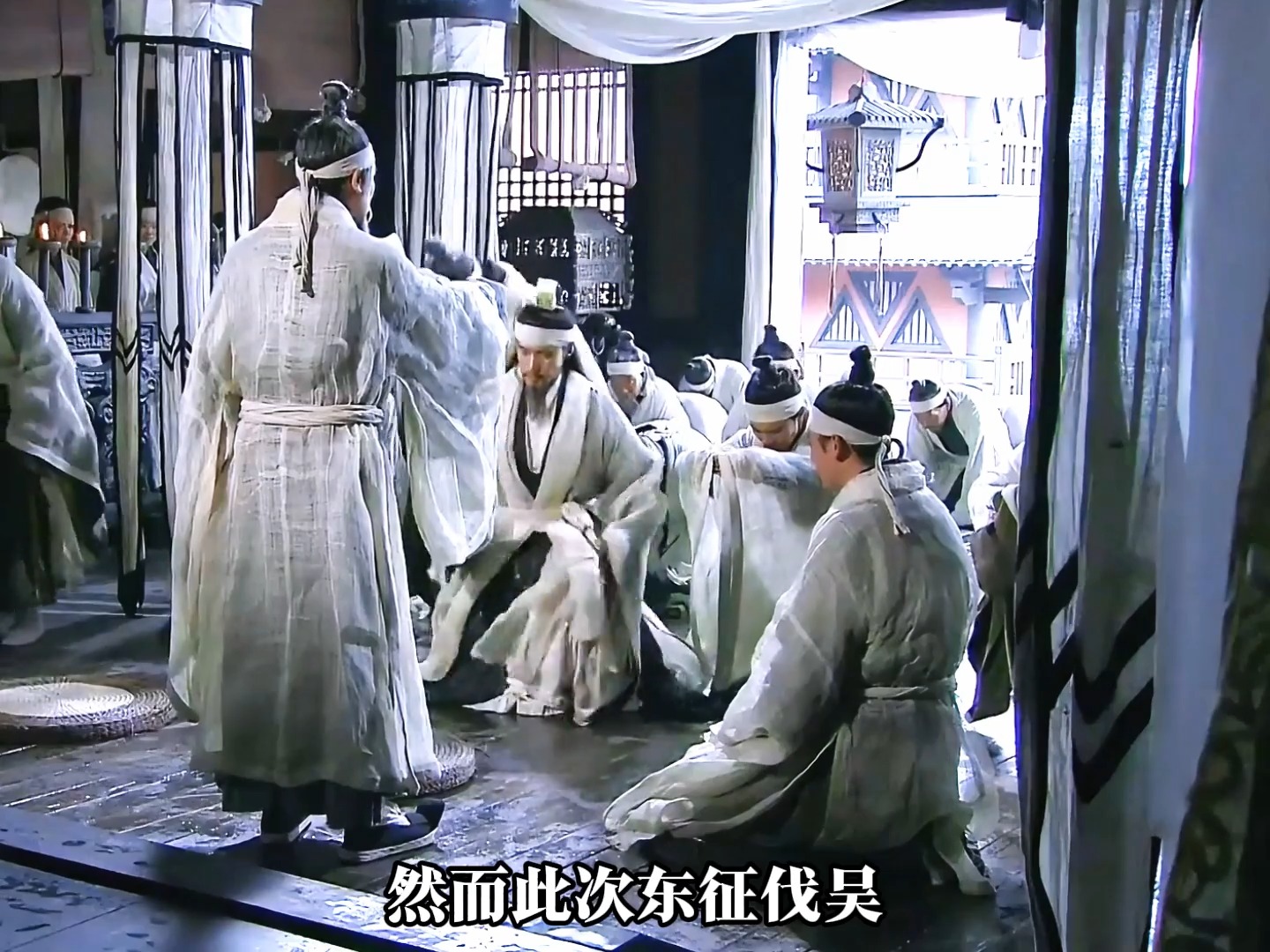 刘备临终托孤诸葛亮，希望能辅佐刘禅匡扶汉业 #新三国#段段聊电影 | 段段聊电影 | Facebook