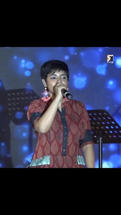 ভীষন প্রিয় গানটা খুবই ভালো লাগে হৃদয়ের রং Singer: Lagnajita ...