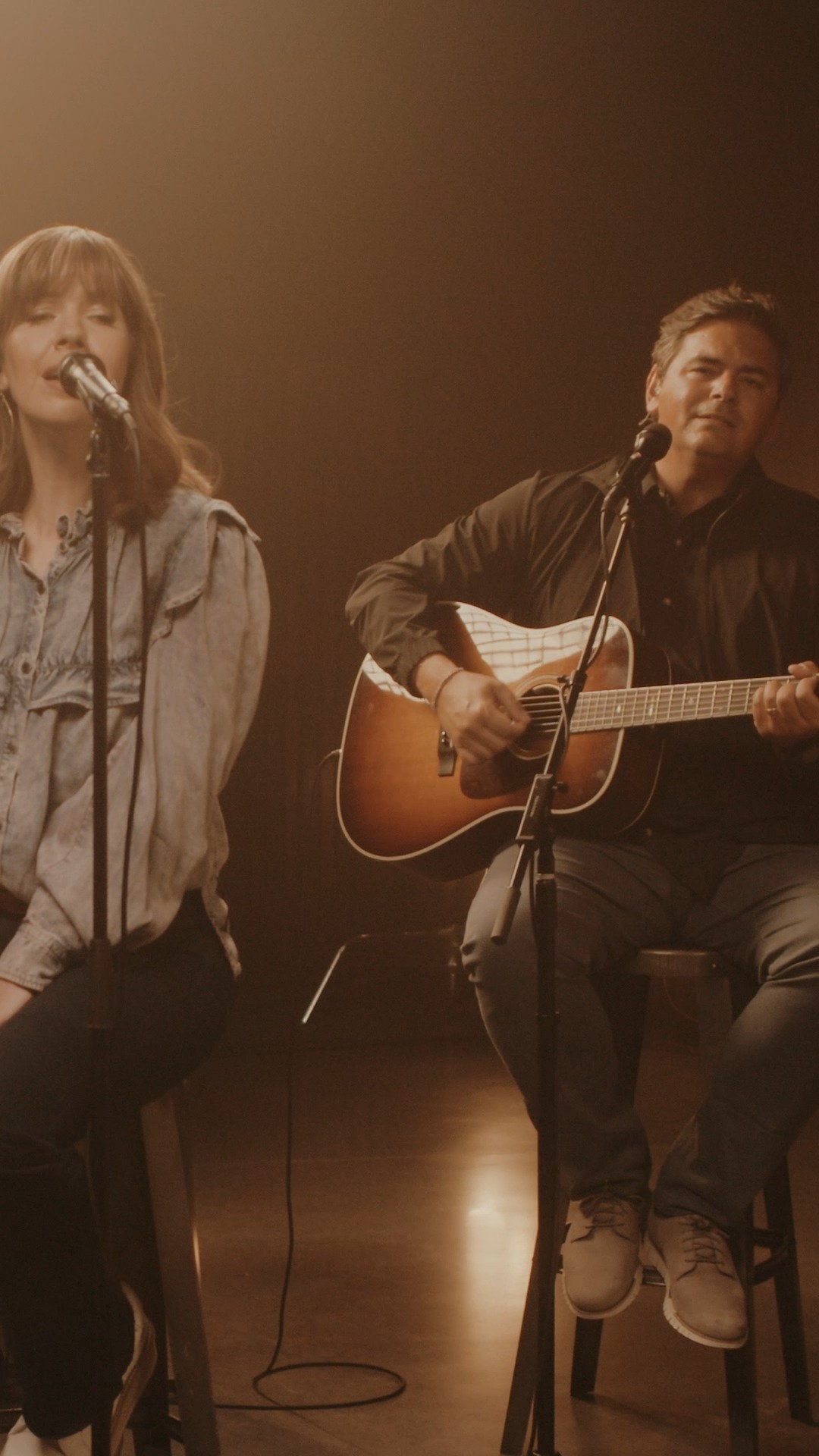 Gloria 🙌 Loved recording this version of Sing We the Song of Emmanuel ...