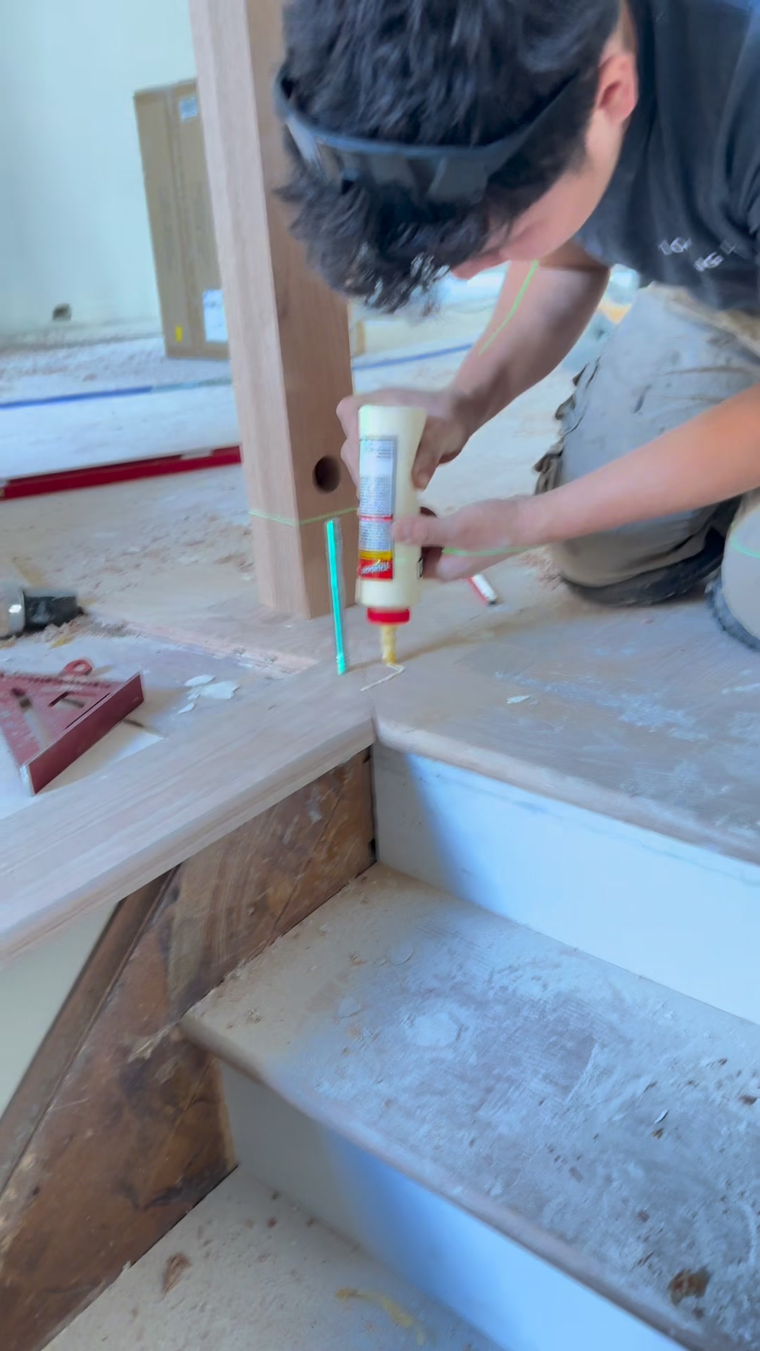 How to install a wooden post. | Ric-Flooring LLC | Facebook