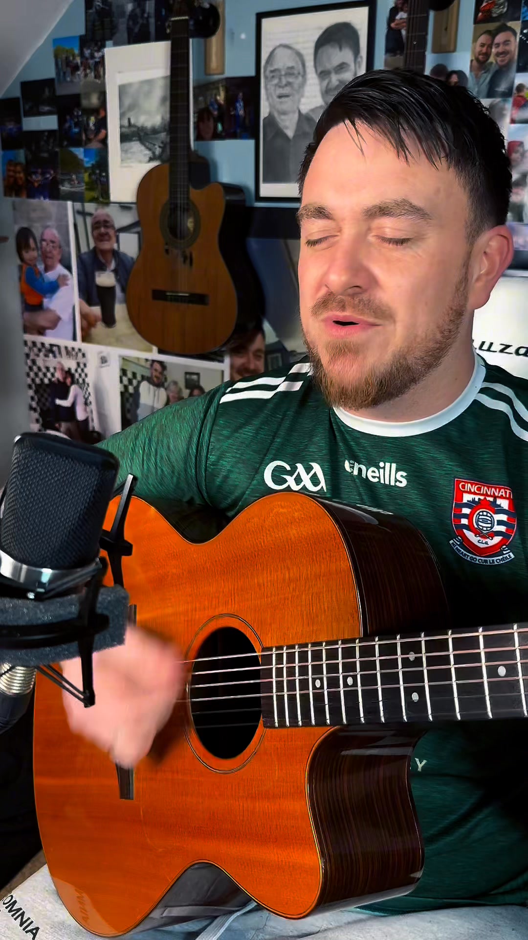Song 16 of 120 songs in 30 days! The Irish Pub Song🎶🎶 | Gearoid