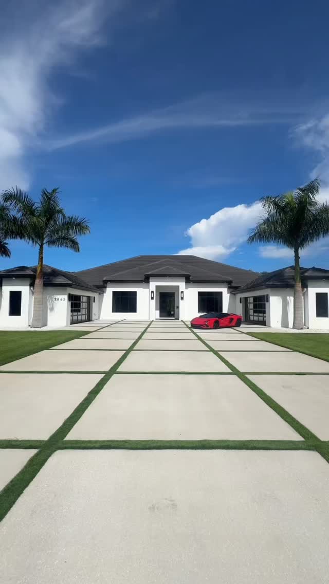Estate living in Lake Mary Set on just over an acre, this single-story ...