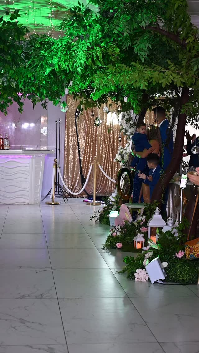 Nuestra Quinceañera #sweet15 #quinceañera #splendor #splendoreventdecor ...