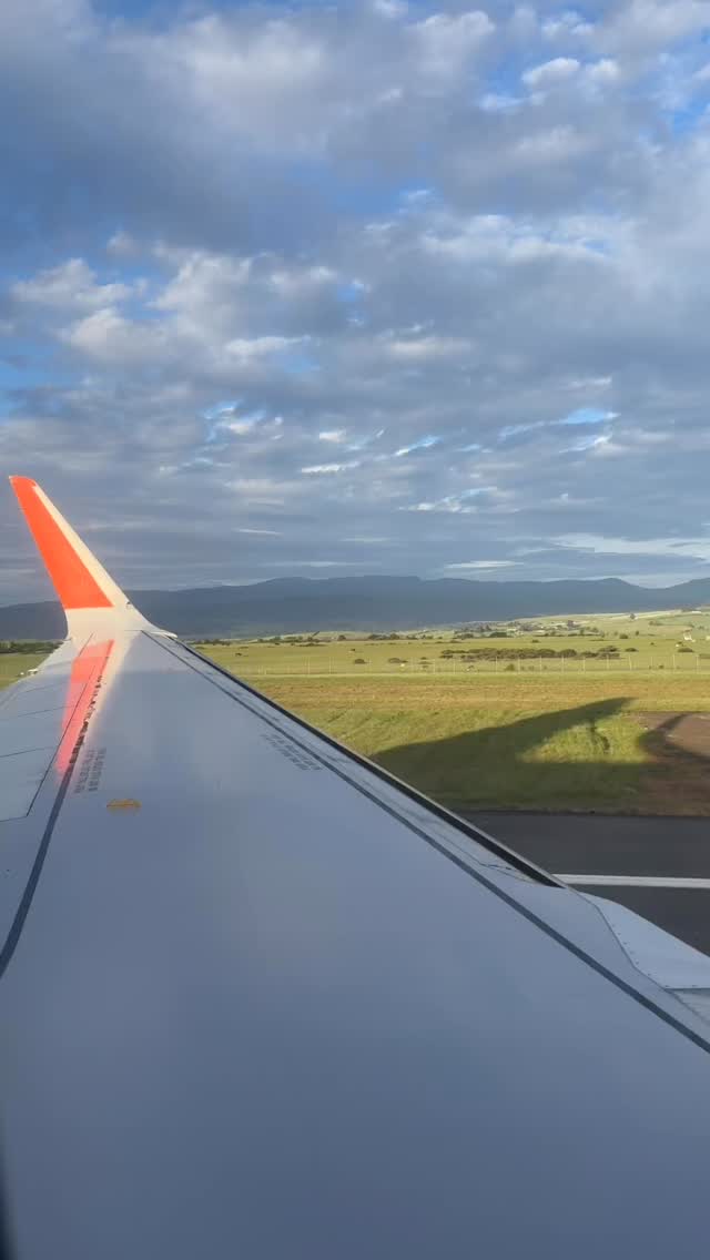 Ever wondered what plane wings do during take-off? When a plane leaves ...