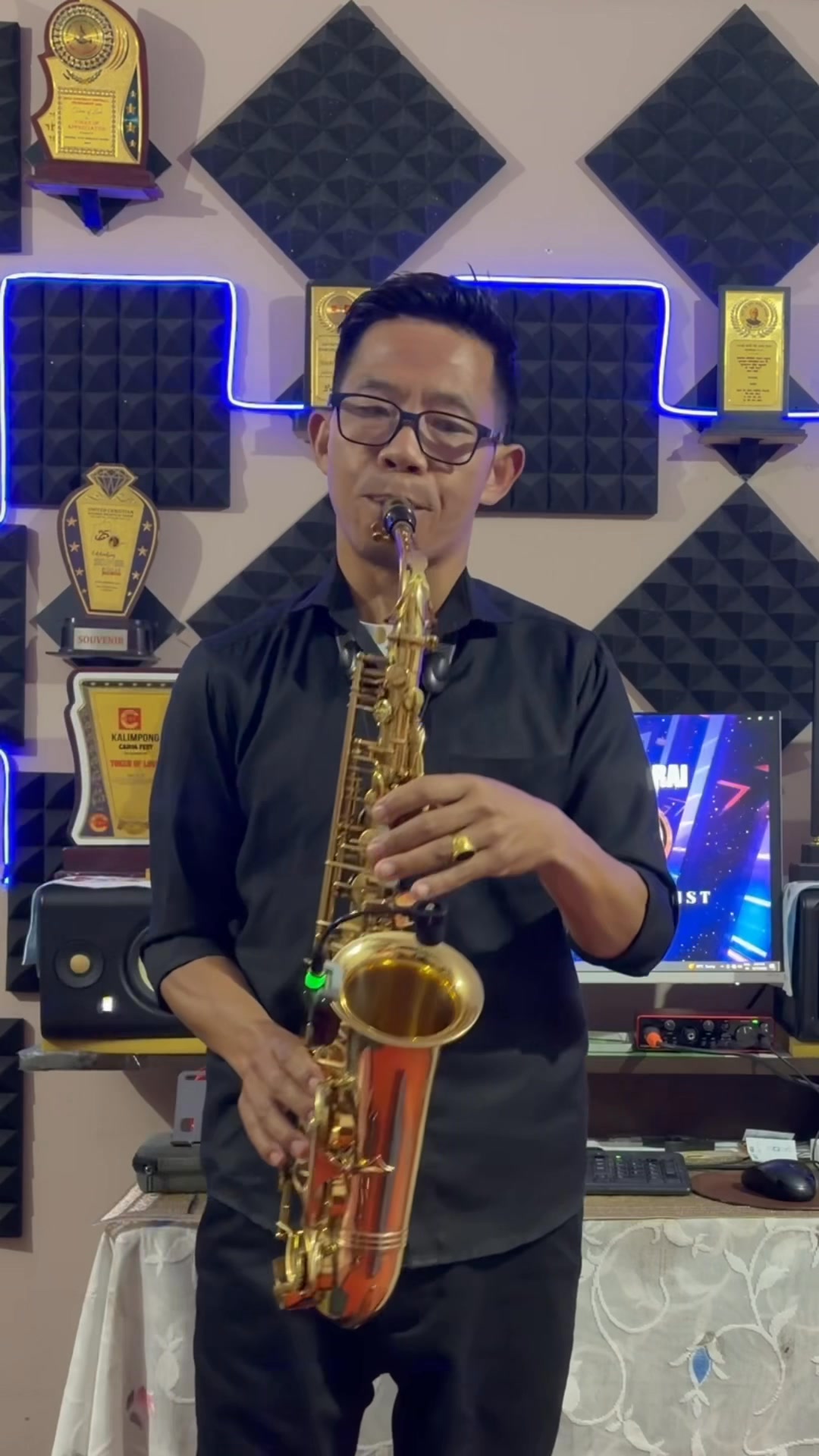 Yeshu ko chhatima Saxophone cover Original song:Adrian Dewan Saxophone ...