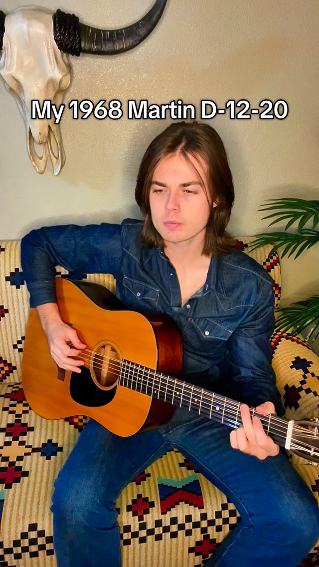 Had to show off new strings with some Pink Floyd #singer #musician # ...