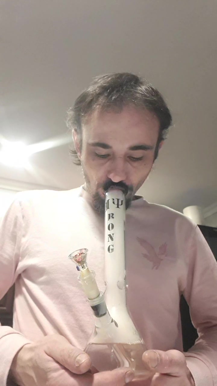 Time for a bong rip for the internet | Neil Ricketts | Facebook