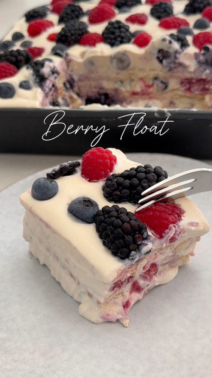 Mixed Berry Float this Christmas 🎄! Recipe BERRY FLOAT RECIPE ...