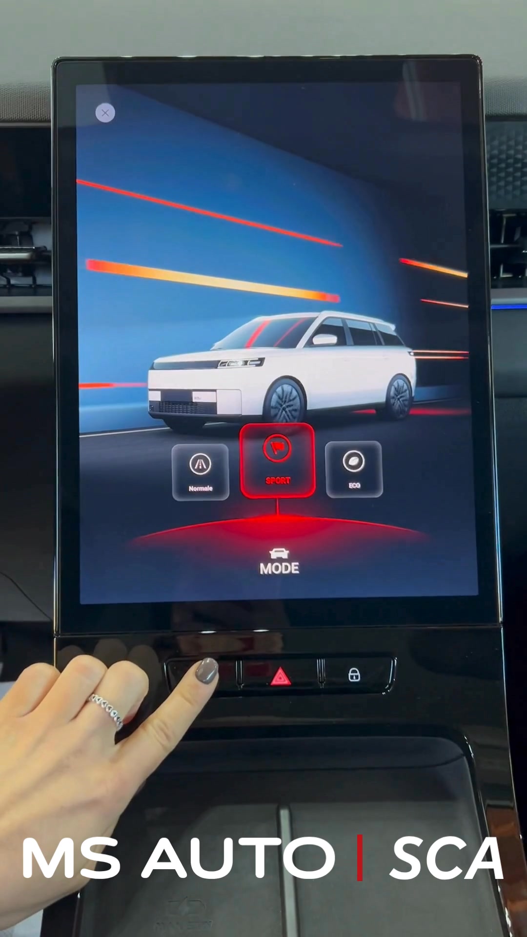 La JAECOO 5 ridefinisce il concetto di SUV smart: Display ultra-nitido ...