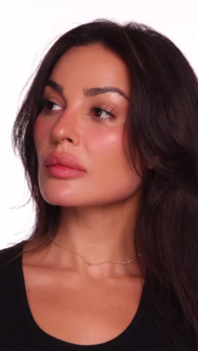 Meet your new beauty obsession! #BlushberryTint A lip-to-cheek tint ...