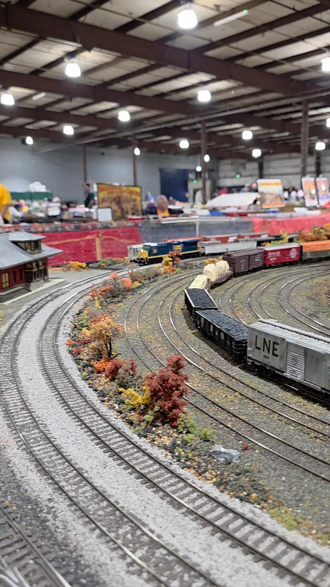 I caught a CSX powered freight approaching the Reading engine house on ...
