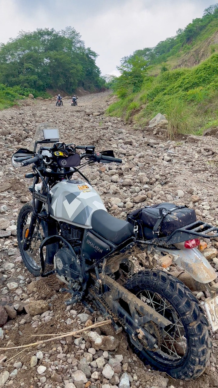 Still holding up, boys? Good thing the Mitas E07+ can handle any ...