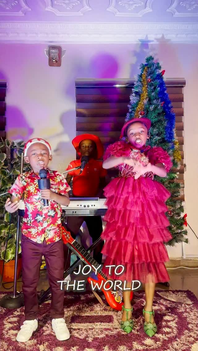 Joy to the World 🎄 🎅 🥰 🕺 💃 #joytotheworld #christmas #shorts #reels # ...