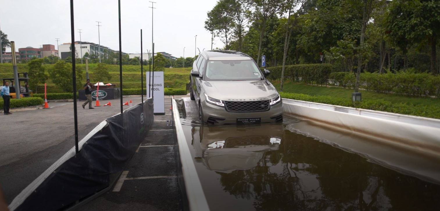 Range Rover Velar Wading Capabilities | With the wading depth of 600mm ...