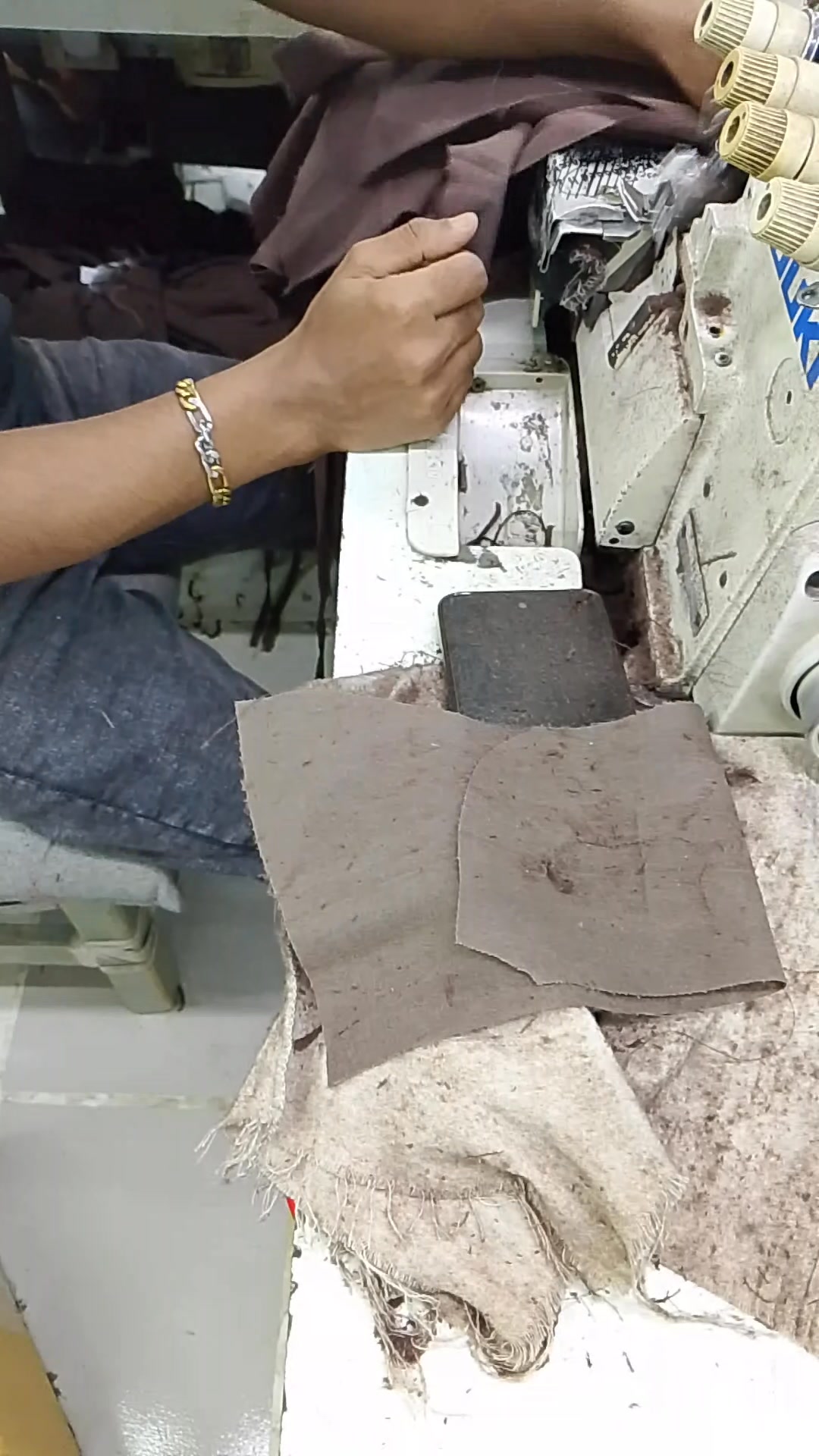 Side seam overlock #viral | Garments service & technology | Facebook