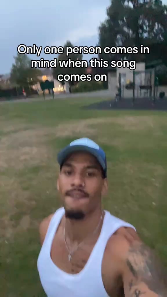 Tryna make a Low key TikTok and the whole villa staring | louisrussell ...