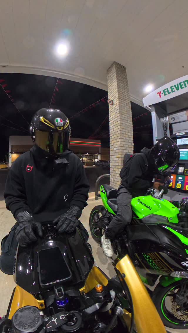 The trios first time together @knbbongo @edwardlsu #bikers #biketok # ...