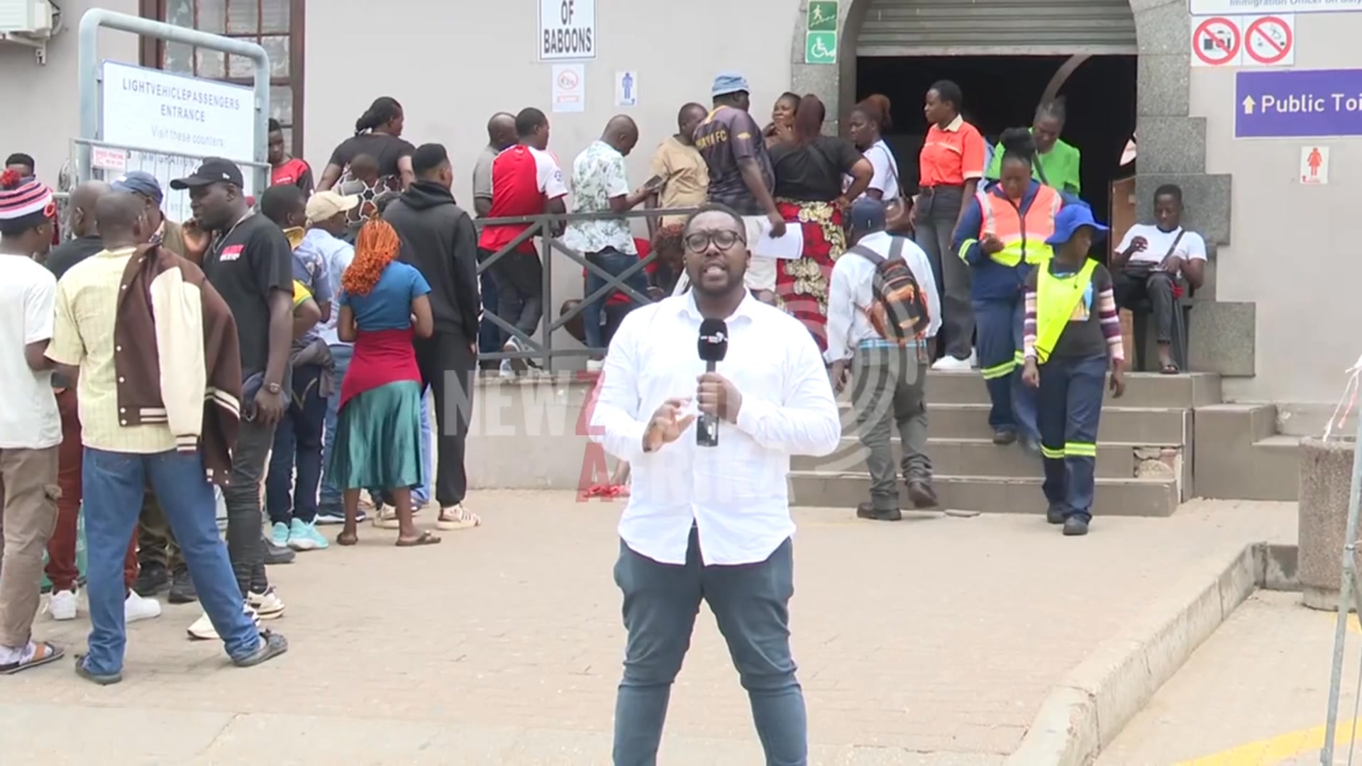 Shocking border chaos: Zimbabweans hurl stones and vile insults at ...