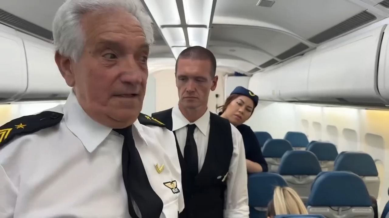 Rude pilot mistakes CEO for a jewelry thief 🎬This video was produced by ...