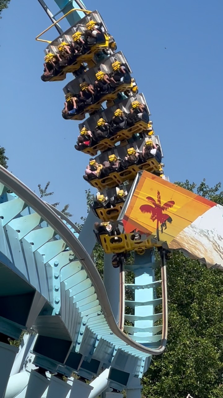 The Wave Drayton Manor Resort @draytonmanor #rollercoaster #themepark # ...