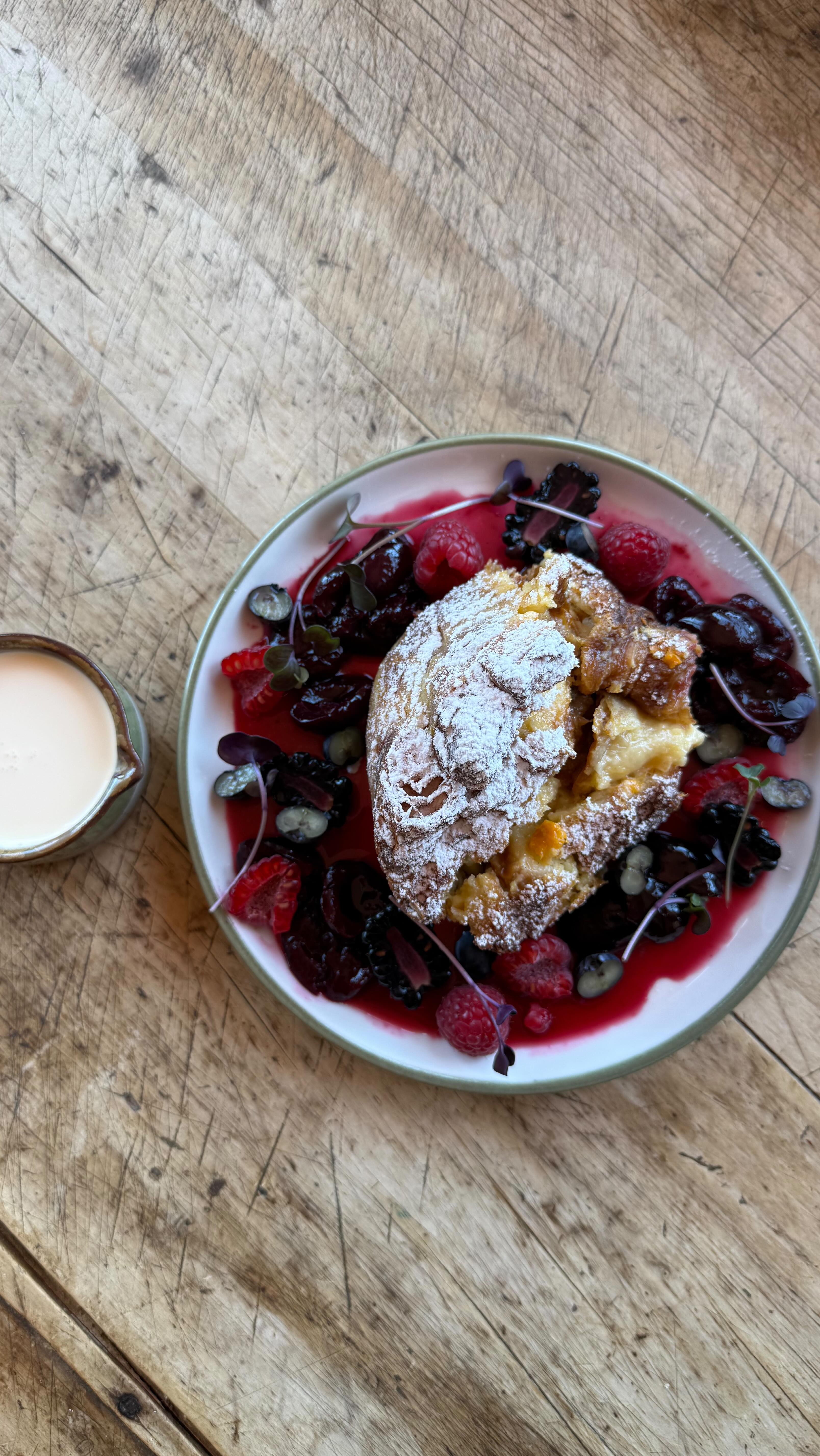 I mean it’s summer pudding at its finest… 🍒🫐🍇 Warm croissant pudding ...