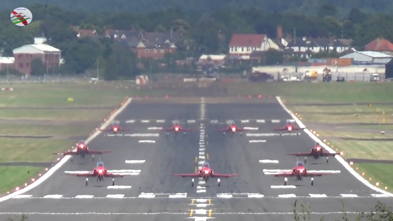 Short Compilation Of My Favourite Aircraft Take Off's - Airshow World ...