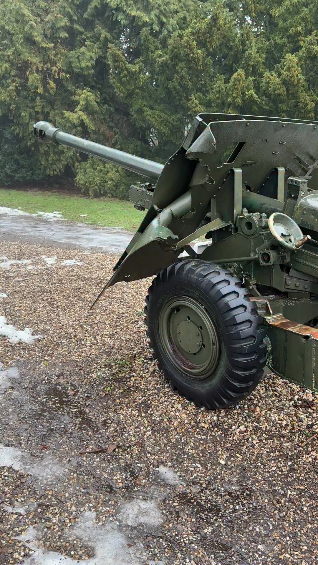 A 17-pounder anti-tank gun outside the Airborne Museum in Oosterbeek ...