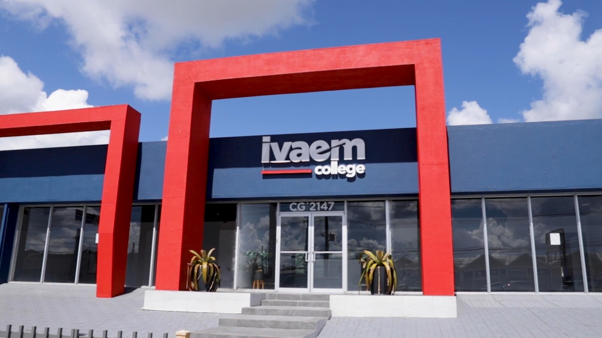 Bienvenido a este paseo virtual por nuestra instutución 😎 Visítanos en la  Ave. Bairoa en Caguas para orientarte sobre nuestros cursos. , 👩‍🍳 Conoce  más de nuestra escuela en ivaempr.com , 📲 Llámanos ...